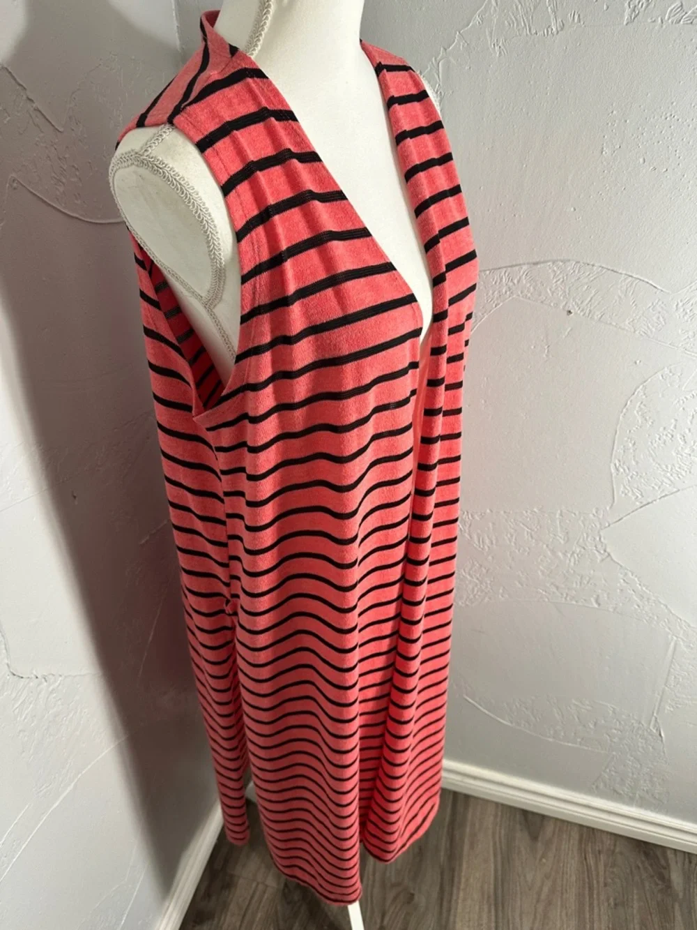 LuLaRoe Coral and Black Striped Sleeveless Duster